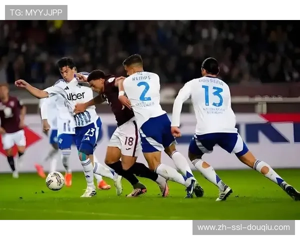 科莫1-2不敌佛罗伦萨，帕里西制造乌龙难挽败局